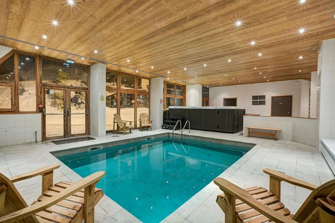 Hotel Le Montana La Tania 3*,  France